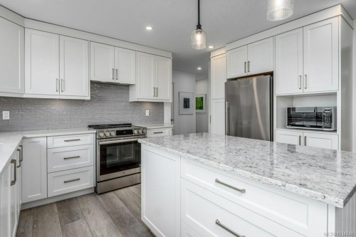 1938 Singing Sands Rd, Courtenay, BC 