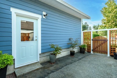 1938 Singing Sands Rd, Courtenay, BC 