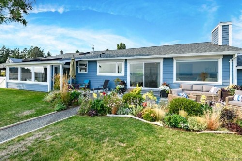 1938 Singing Sands Rd, Courtenay, BC 