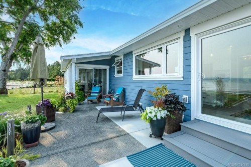 1938 Singing Sands Rd, Courtenay, BC 