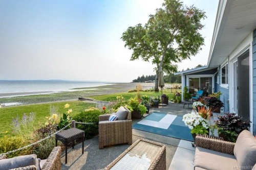 1938 Singing Sands Rd, Courtenay, BC 