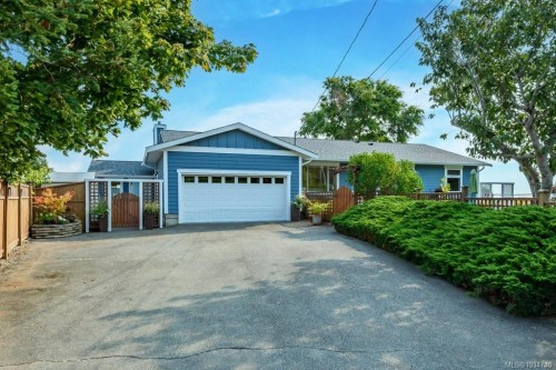 1938 Singing Sands Rd, Courtenay, BC 