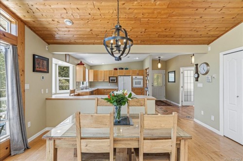 2004 Rena Rd, Nanoose Bay, BC 