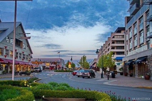 12-9667B First St, Sidney, BC - Outdoor