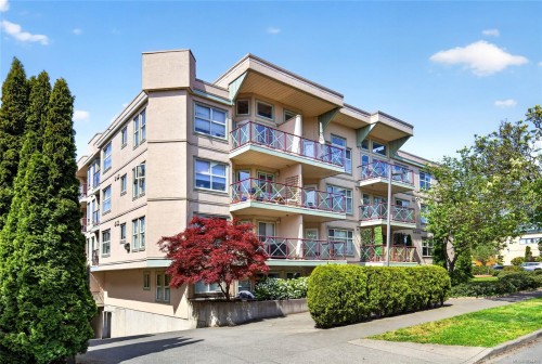 108-2560 Wark St  Victoria, BC V8T 4G8