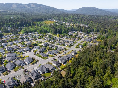 880 Pratt Rd, Mill Bay, BC 