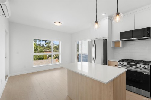 #617-2629 Millstream Rd, Langford, BC - Indoor Photo Showing Kitchen With Upgraded Kitchen