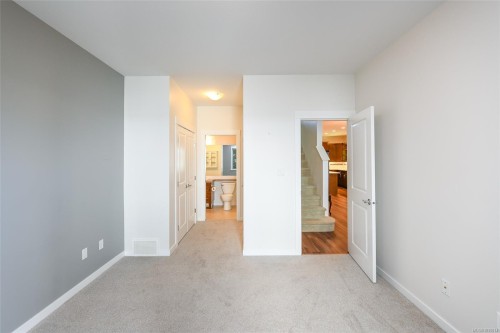 1-700 Lancaster Way, Comox, BC 
