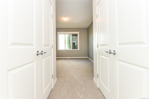 1-700 Lancaster Way, Comox, BC 