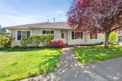 4 Trill Dr Parksville, BC V9P 2W6