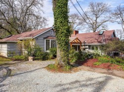 4081 Cedar Hill Rd Saanich, BC V8N 3C2