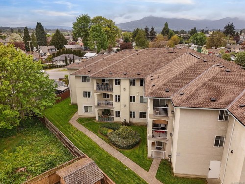 105-740 Trunk Rd, Duncan, BC - Outdoor