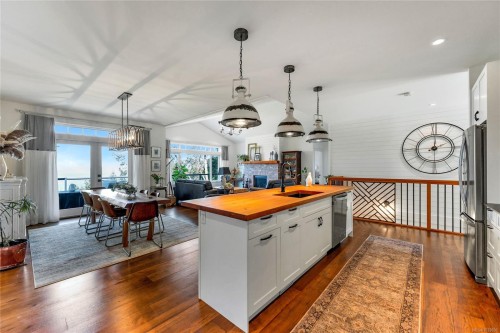 347 Collins Rd, Salt Spring, BC 