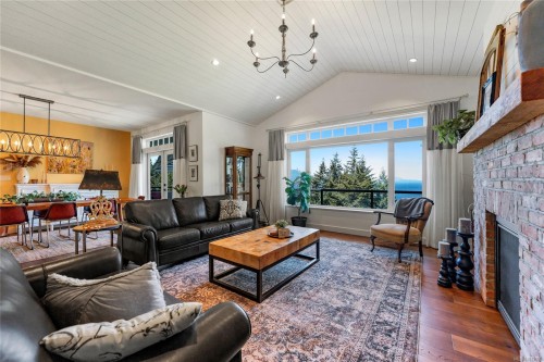 347 Collins Rd, Salt Spring, BC 