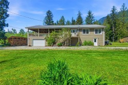 8445 Meshers Rd Port Alberni, BC V9Y 8N5