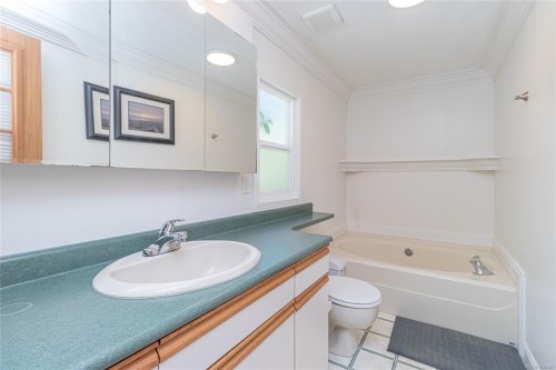 3662 Telegraph Rd, Cobble Hill, BC 