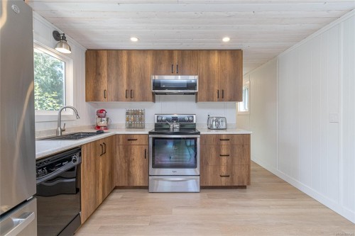 3662 Telegraph Rd, Cobble Hill, BC 