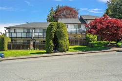 5-3235 Alder St Saanich, BC V8X 1P3