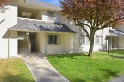 40-1165 Resort Dr Parksville, BC V0K 2E2