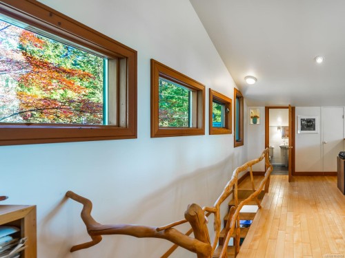 1055 Spider Lake Rd, Qualicum Beach, BC 