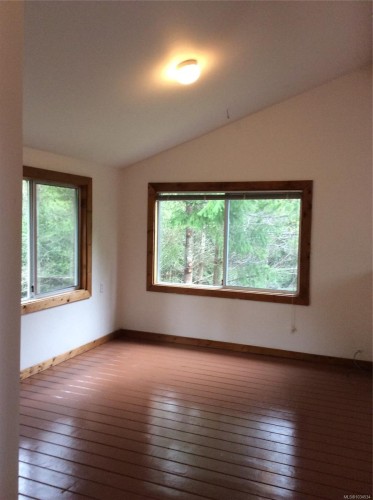 1055 Spider Lake Rd, Qualicum Beach, BC 
