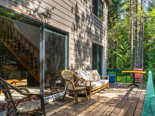 1055 Spider Lake Rd, Qualicum Beach, BC 