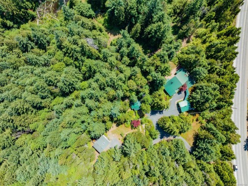 1055 Spider Lake Rd, Qualicum Beach, BC 