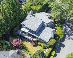1711 Patly Pl Victoria, BC V8S 5J5