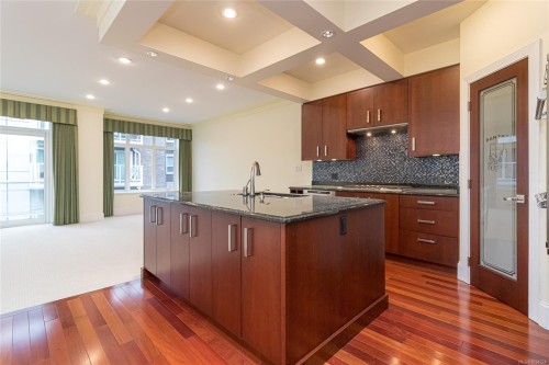 9708A Third St, Sidney, BC 