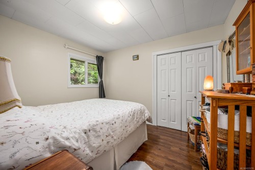 1545 Kye Bay Rd, Comox, BC - Indoor Photo Showing Bedroom