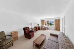 901 VICTORIA Ave Oak Bay, BC V8S 4N5