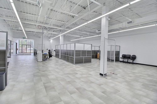 Vue - 15-1500 Ch. Sullivan, Val-D'Or, QC - Indoor Photo Showing Other Room