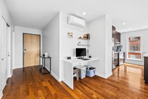 Boudoir - 908-1440 Rue Lucien-Paiement, Laval (Laval-Des-Rapides), QC - Indoor Photo Showing Other Room
