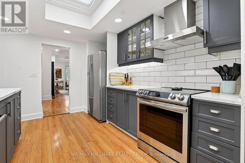 425 Echo Drive, Ottawa, ON - Indoor Photo Showing Kitchen With Upgraded Kitchen