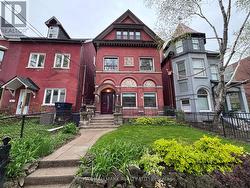 3RD FL - 55 BRUNSWICK AVE   3RD AVENUE Toronto, ON M5S 2L8
