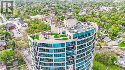 1225 Riverside Unit# 710, Windsor, ON - Outdoor