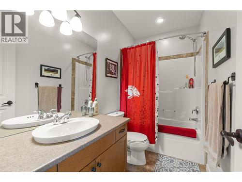 500 Balsam Court, Vernon, BC - Indoor Photo Showing Bathroom