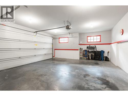 500 Balsam Court, Vernon, BC - Indoor Photo Showing Garage