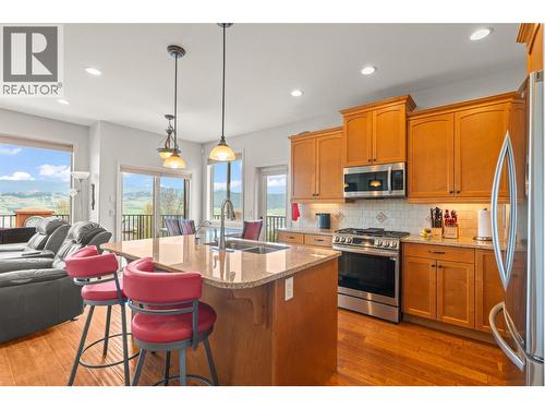500 Balsam Court, Vernon, BC - Indoor Photo Showing Kitchen With Double Sink
