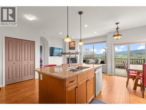 500 Balsam Court, Vernon, BC - Indoor Photo Showing Kitchen With Double Sink