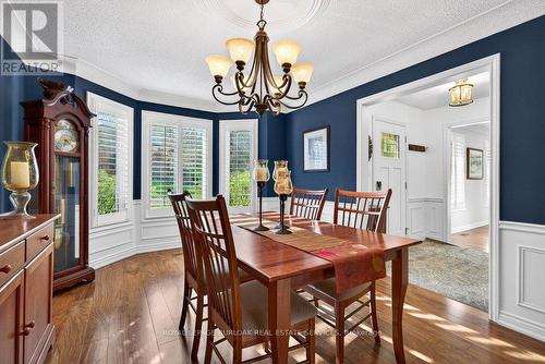 89 Stonegate Drive, Hamilton, ON - Indoor Photo Showing Dining Room