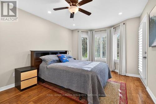 89 Stonegate Drive, Hamilton, ON - Indoor Photo Showing Bedroom