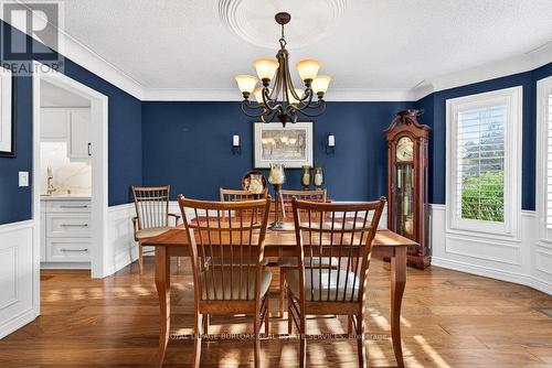 89 Stonegate Drive, Hamilton, ON - Indoor Photo Showing Dining Room