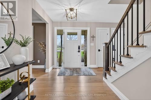 975 Sunningdale Road W, London North (North S), ON 