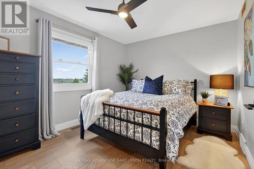 975 Sunningdale Road W, London North (North S), ON 