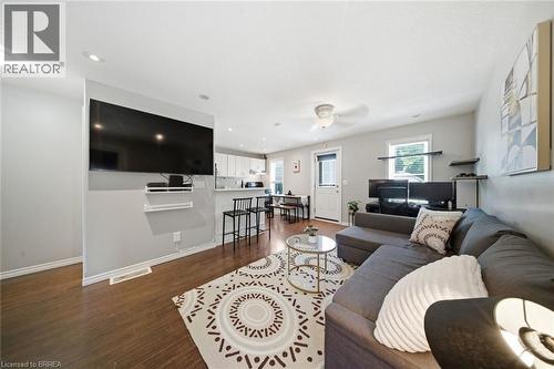 162 Grand River Avenue, Brantford, ON 