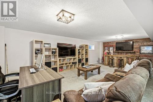 91 Cantle Crescent, Ottawa, ON 