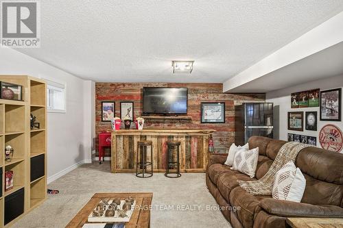 91 Cantle Crescent, Ottawa, ON 