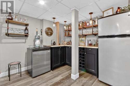 33 Summitview Drive, Ottawa, ON 
