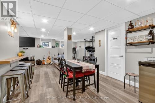 33 Summitview Drive, Ottawa, ON 